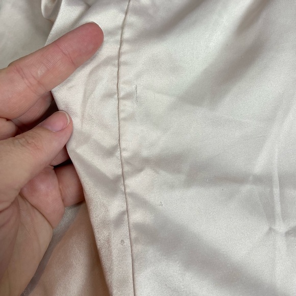 Urban Outfitters kimchi Blue satin pajama shorts size medium - Picture 3 of 7